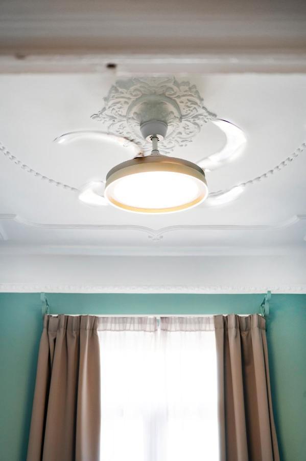 Fandango By Halu!, Gorgeous Neoclassical Apartment Next To Metro Station テッサロニキ エクステリア 写真